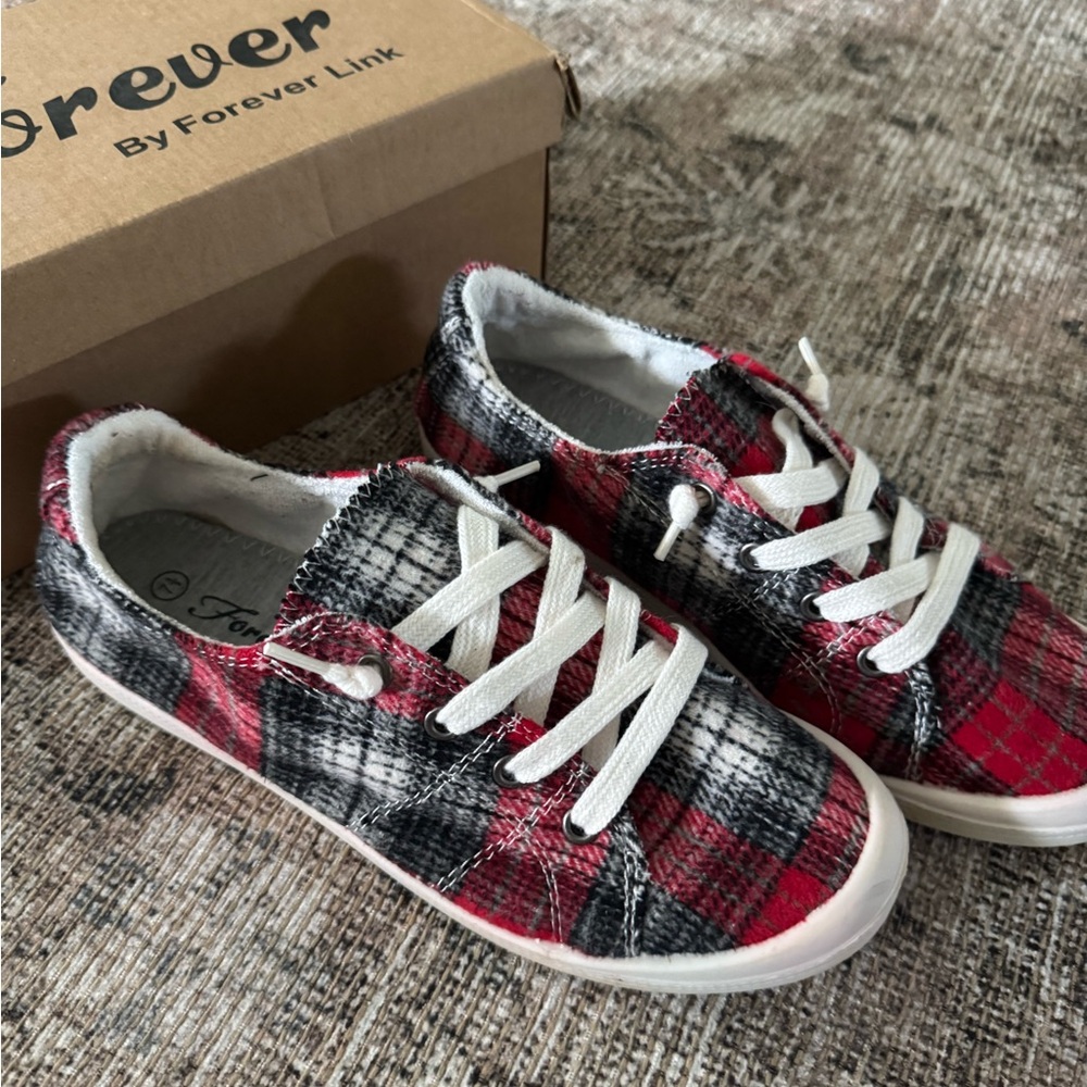 Women’s sneakers